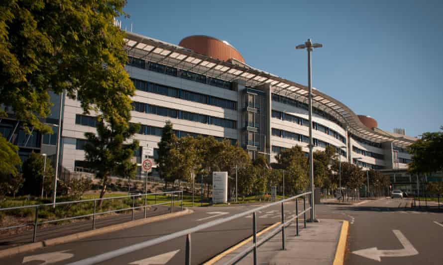 images Qld Covid Lockdown Abc News brisbane hospital in lockdown after