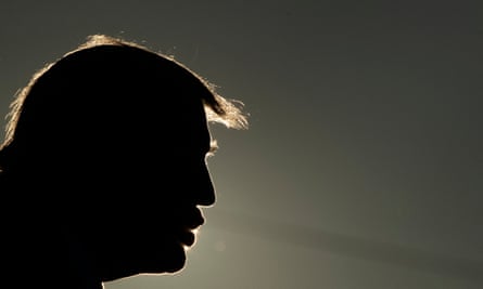 Silhouette side profile of Donald Trump