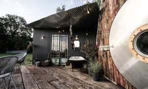 Glamping Boat Shack