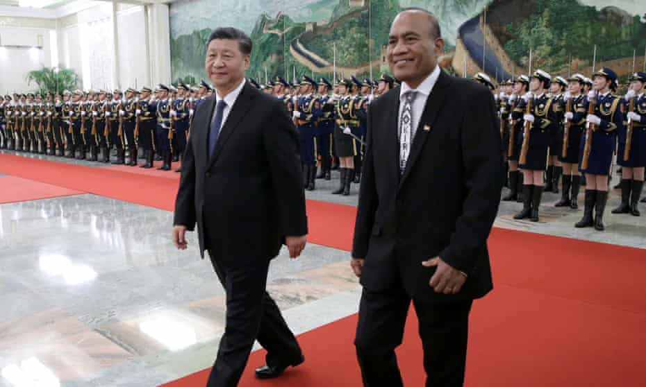 China’s President Xi Jinping and Kiribati’s President Taneti Maamau at the Great Hall of the People in Beijing in January, following Kiribati’s decision to switch diplomatic allegiance from Taiwan to China.