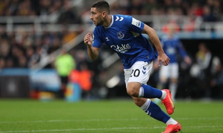 Dominic Calvert-Lewin can help Everton’s goal threat, says Lampard | Everton 2 Neal Maupay in action for Everton