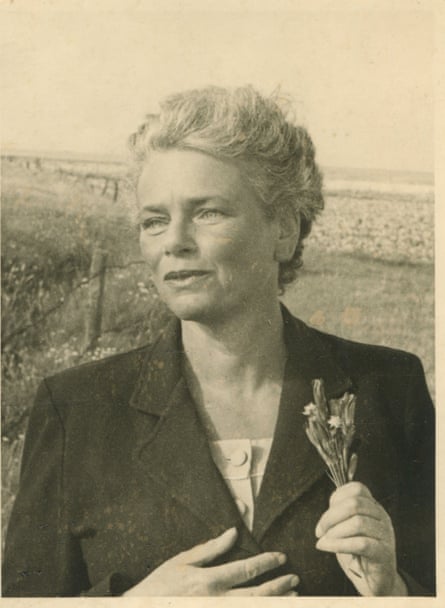 An old photograph of a middle-aged Julia Kerr.