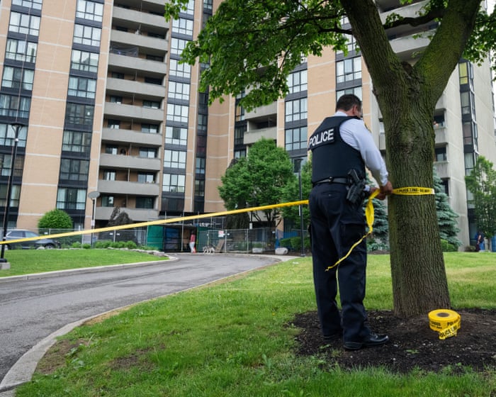 Toronto polisi ABŞ konsulluğuna hücumla bağlı əməliyyatda atəşə tutulub