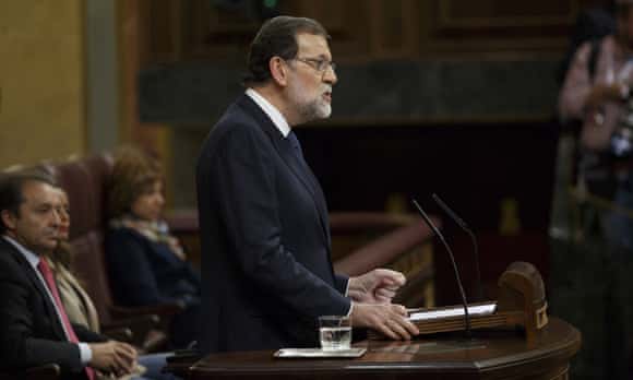 Mariano Rajoy speaks at the Spanish parliament following the Catalonian independence vote