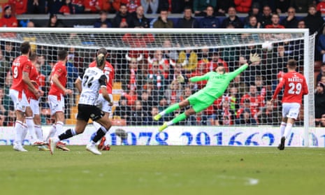 John Bostock mengalahkan Ben Foster yang terbang dengan tendangan bebas yang menakjubkan.
