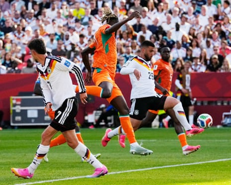 Lần đầu tiên sau 12 năm, Đức làm được điều này ở 1 kì World Cup 1 Deniz Undav's double earns Germany dramatic late win against Côte d'Ivoire | World Cup 2026 | The Guardian