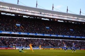 Suarez scores his hat-trick, Barcelona’s fourth.