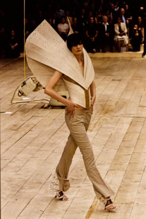 Erin OβConnor for Alexander McQueen SS99.
