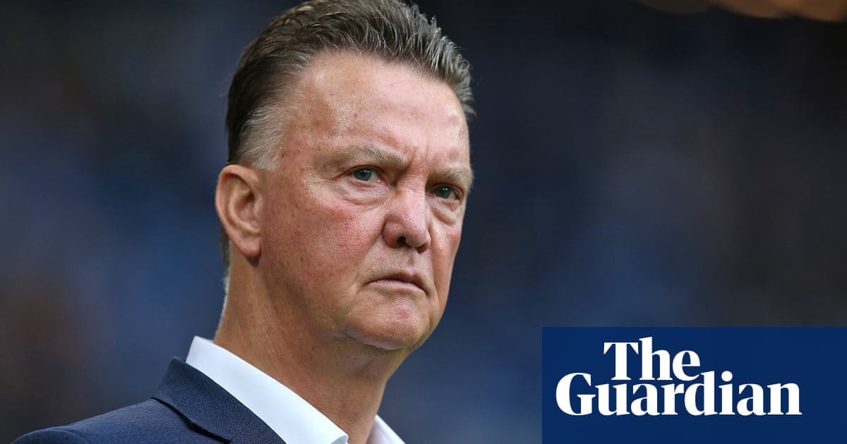 Louis van Gaal accuses Ajax of self-interest in attempting to end season