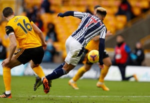 Wolves v west brom: premier lig - canlı! 4 wolverhampton wanderers’dan conor coady, callum robinson'a faul yapar ve west bromwich albion'a bir ceza verilir.