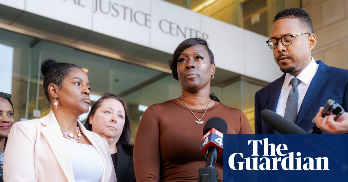 Texas court ends case against woman sentenced to five years over voting error