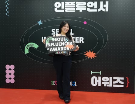 Liry Onni was born in Argentina to Korean parents