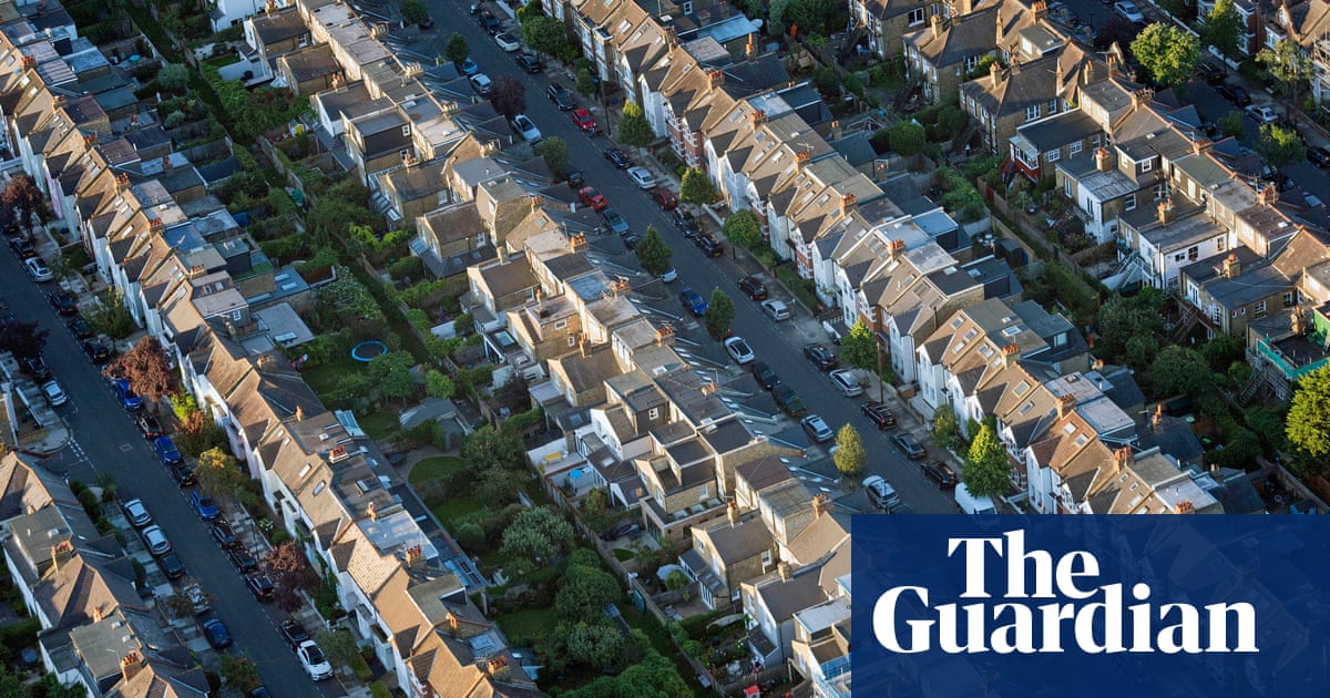 UK homeowners forced to settle for below asking price, Zoopla says