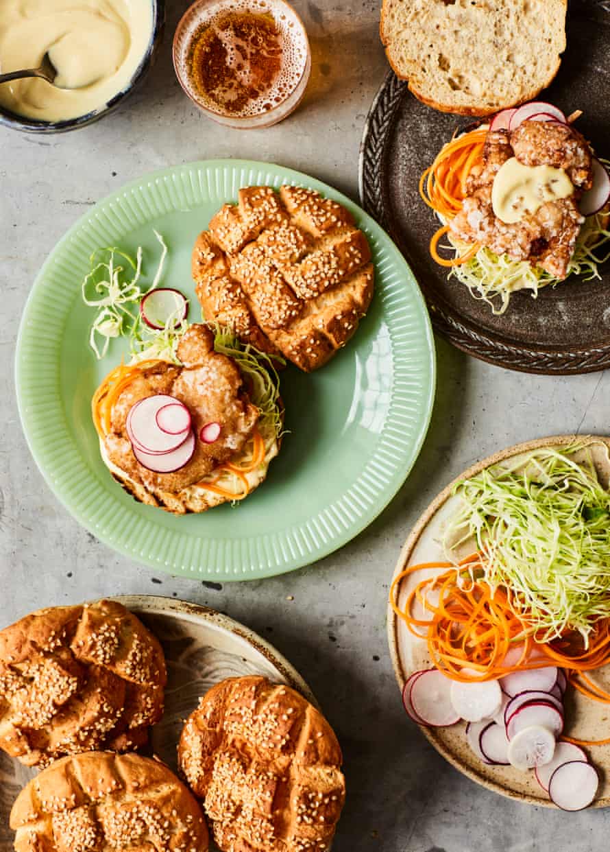 Dan Lepard’s gluten-free recipes for focaccia and Japanese fried chicken buns 1 Dan Lepard’s sesame bun with senzanki chicken.
