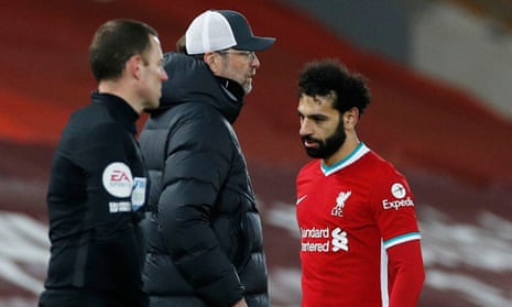 Mohamed Salah is replaced by Alex Oxlade-Chamberlain in the 62nd minute.