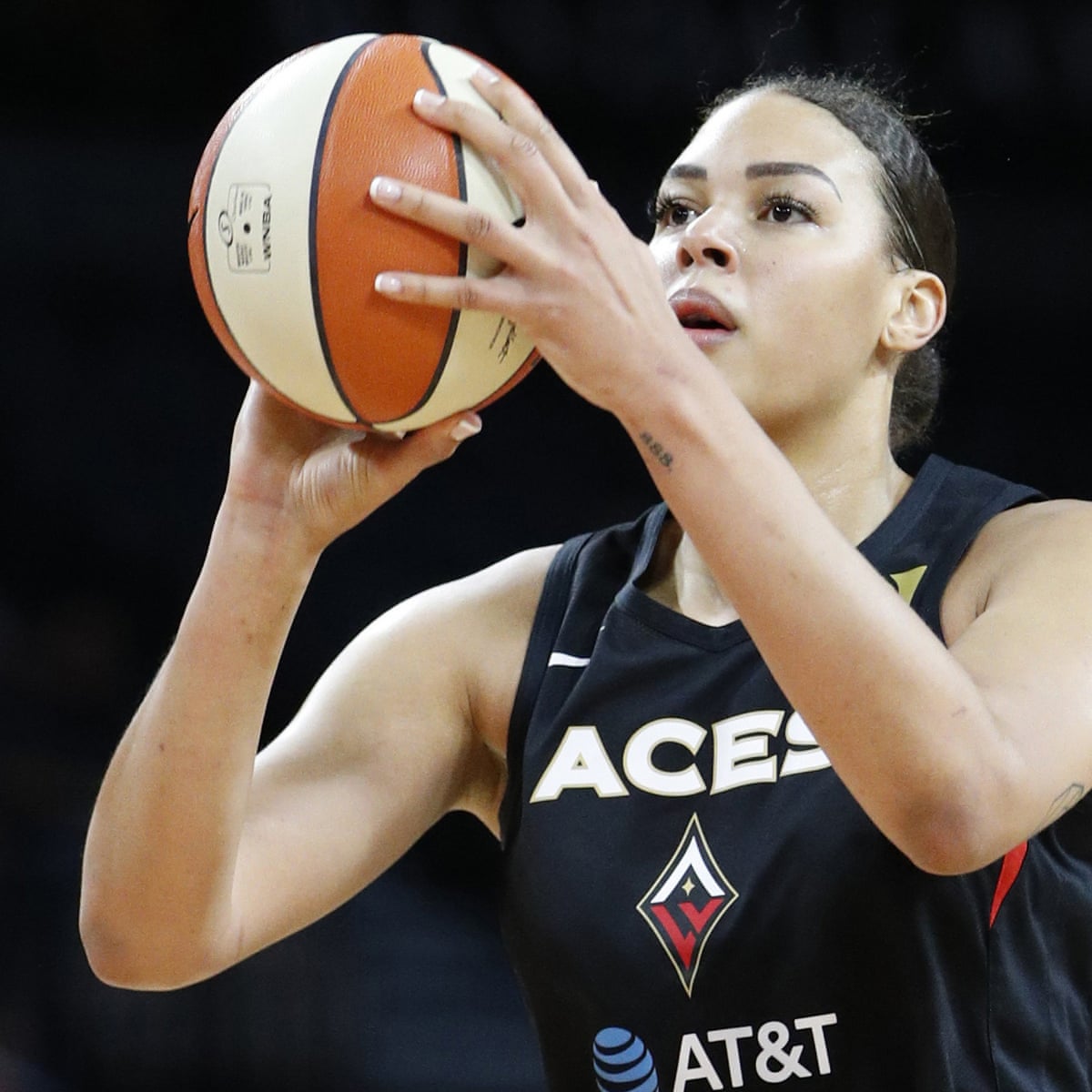 What a 2nd Liz Cambage departure from the WNBA would say 