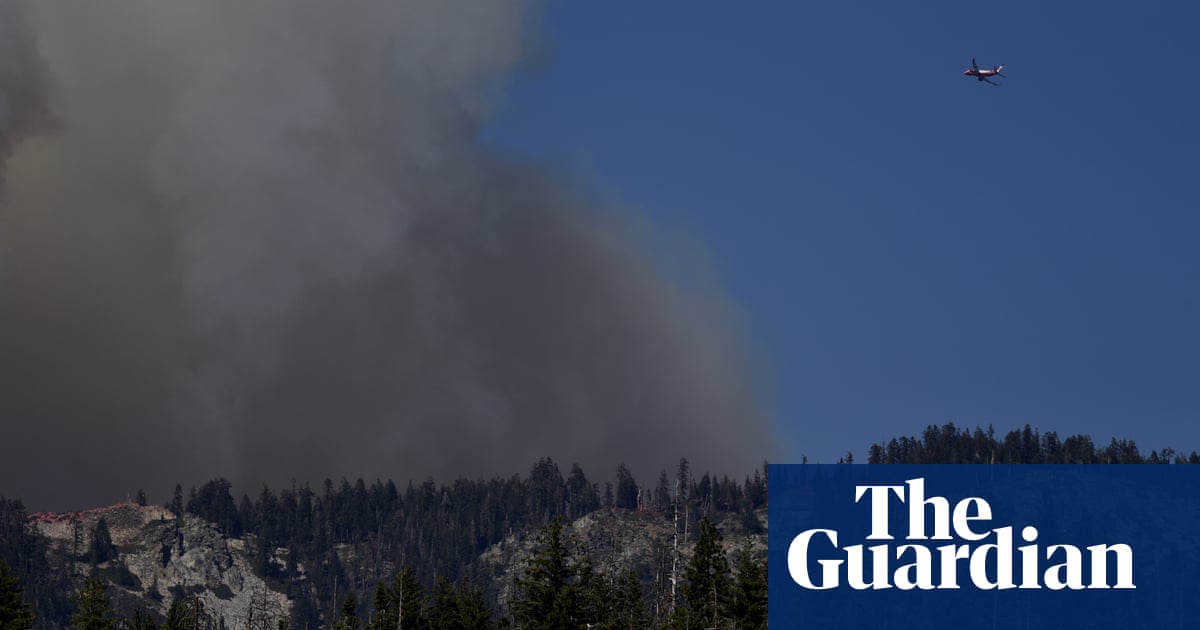 Yosemite wildfire continues to grow as it pushes east into Sierra national forest