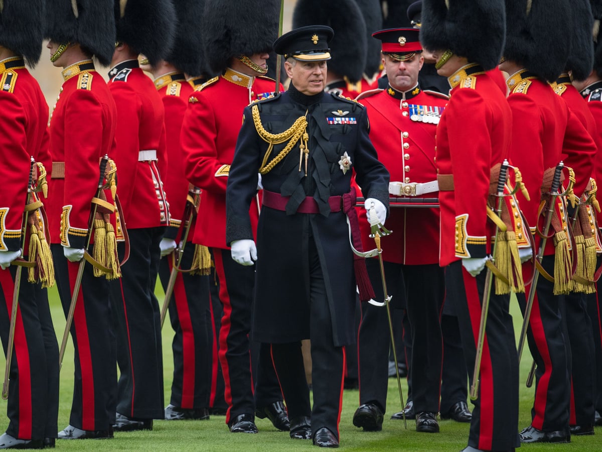 As colonel of the grenadier guards -Fotos und -Bildmaterial in hoher As colonel of the grenadier guards -Fotos und -Bildmaterial in hoher