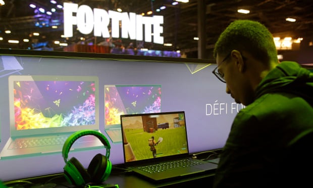 A gamer plays Fortnite Battle Royale
