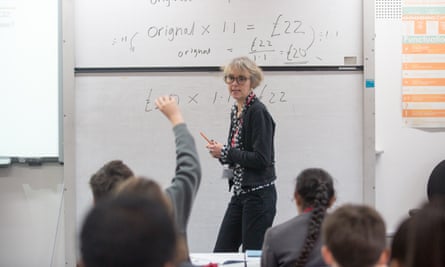 Lucy Kellaway teaching economics.