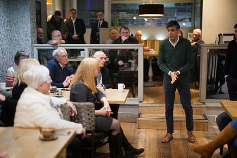 Rishi Sunak speaking to people at La Dolce Vita cafe in Marple, Stockport, today.