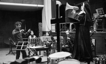 Peter Maxwell Davies conducting the Welsh soprano Mary Thomas in a rehearsal of his experimental piece Revelation and Fall in 1968