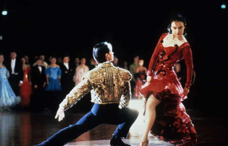Paul Mercurio and Tara Morice dancing