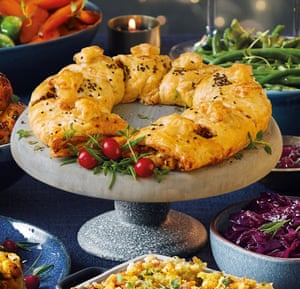 Aldi’s vegan wreath centrepiece of chestnut mushroom, butternut squash and fruit stuffing in handmade pastry.