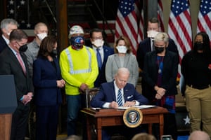 Joe Biden signs an Executive Order on Project Labor Agreements.