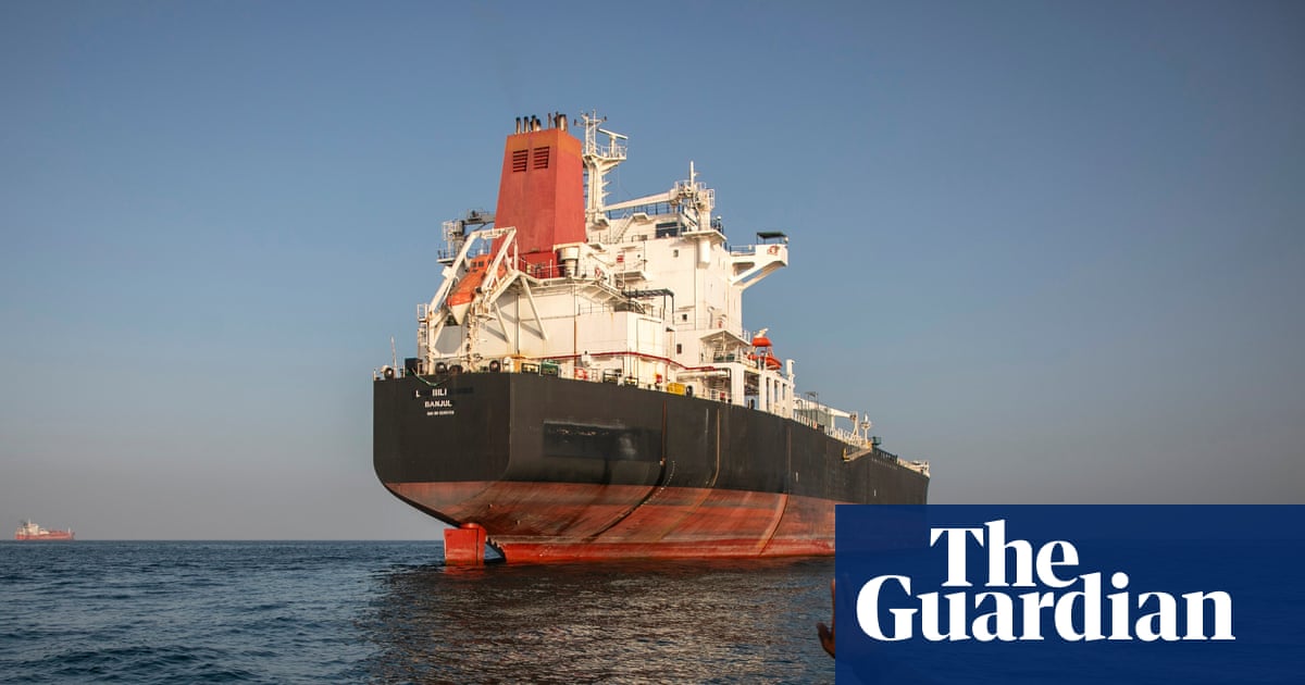 Oil prices jump after US-Iran ceasefire expires and Trump threatens Oman