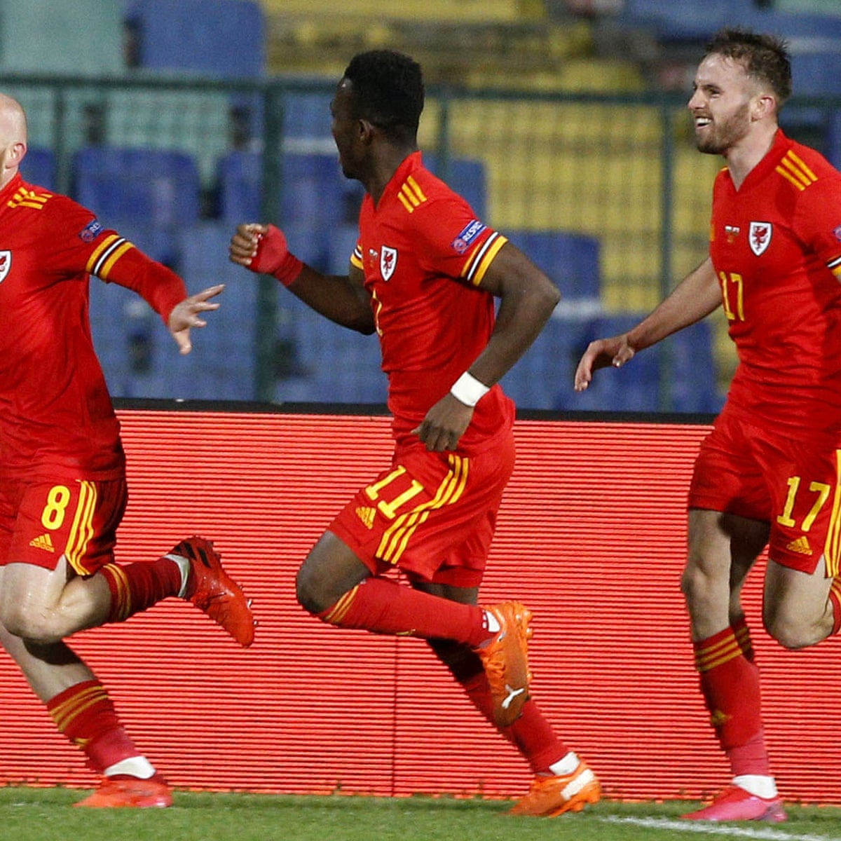 Nations League Roundup Williams Axis Strikes Late Again As Wales Top Group Nations League The Guardian