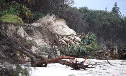 Our defence has gone': Byron Bay reels as storm surge devastates Australia's  famous beaches, Australia weather