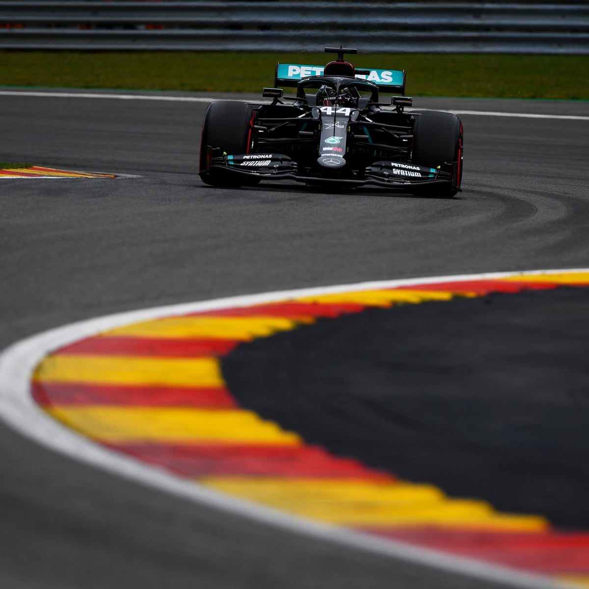 Hamilton Takes Pole For Belgian Grand Prix While Ferrari Misery Continues Formula One The Guardian