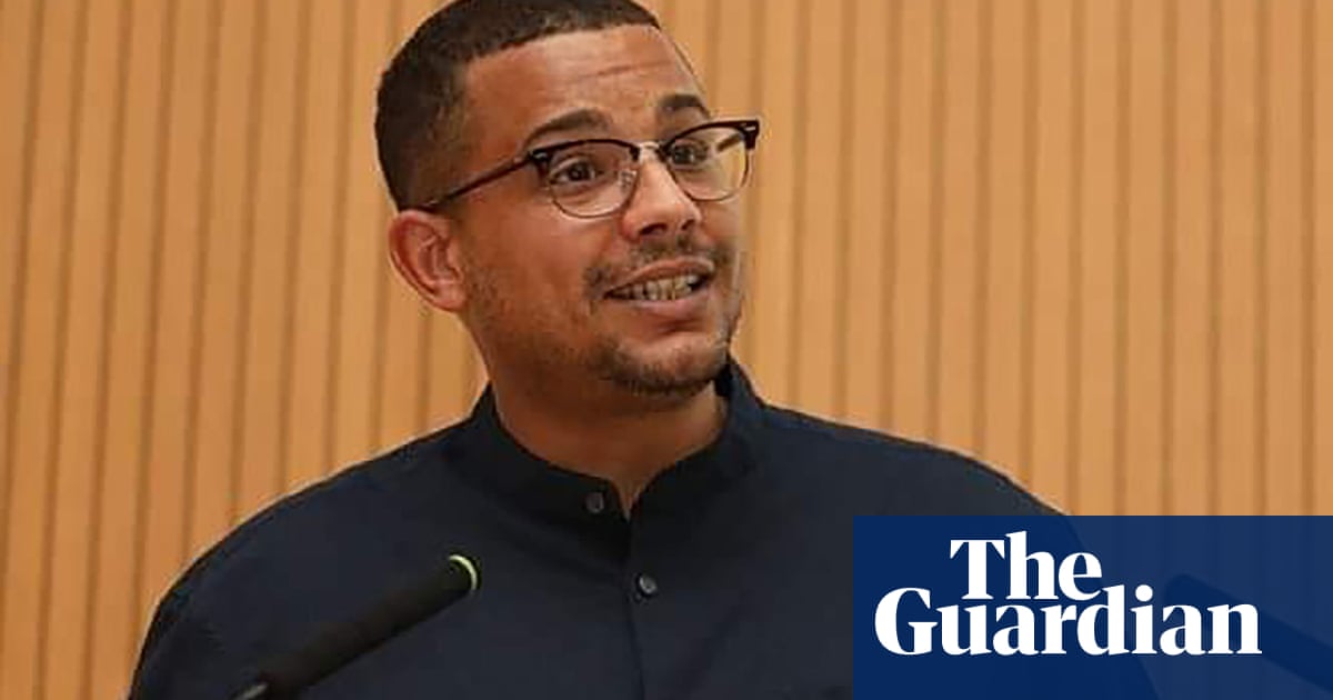 Teachers' union will campaign against Labour MPs if pay offer in England is not improved