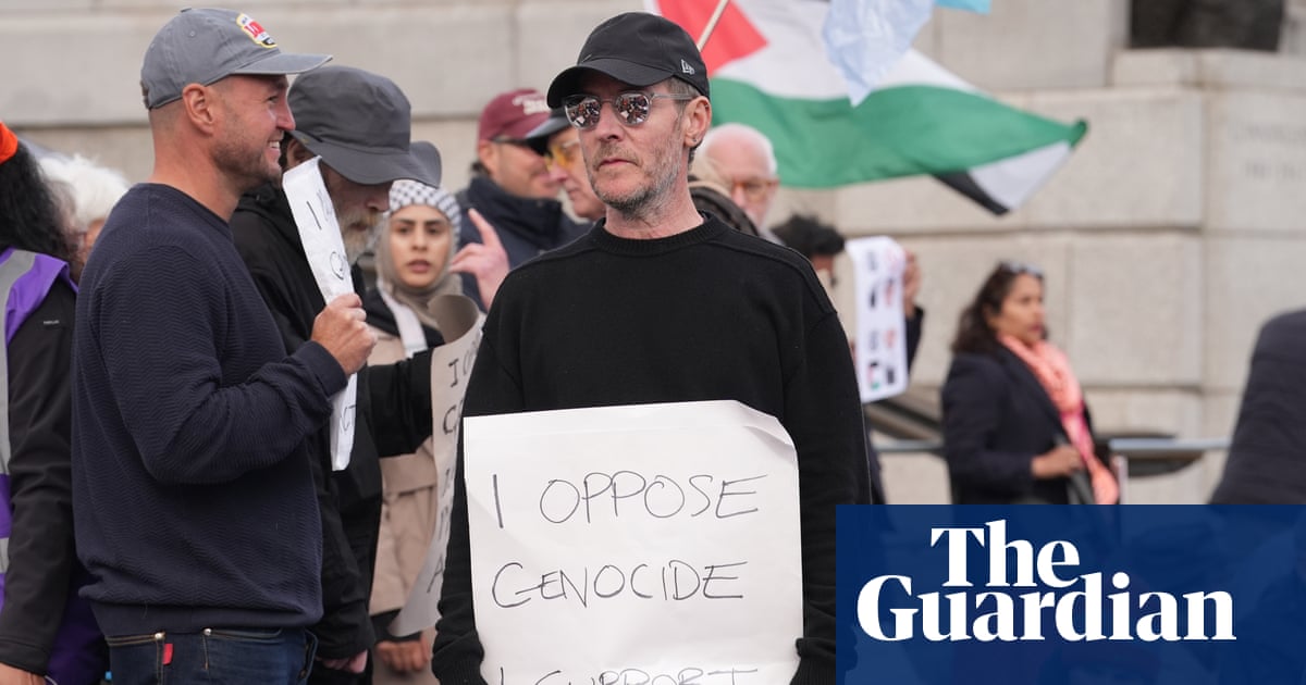 Massive Attack frontman Robert Del Naja among 500 arrested at Palestine Action protest Massive Attack frontman Robert Del Naja among 500 arrested at Palestine Action protest
