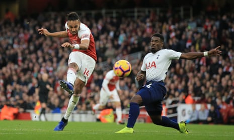 Pierre-Emerick Aubameyang of Arsenal scores with a snap shot