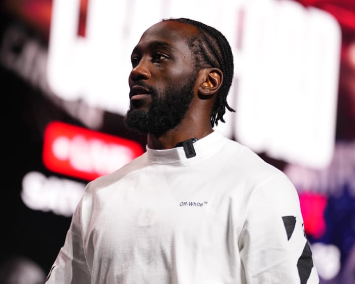 Police order world champ Terence Crawford out of car at gunpoint after hometown victory parade