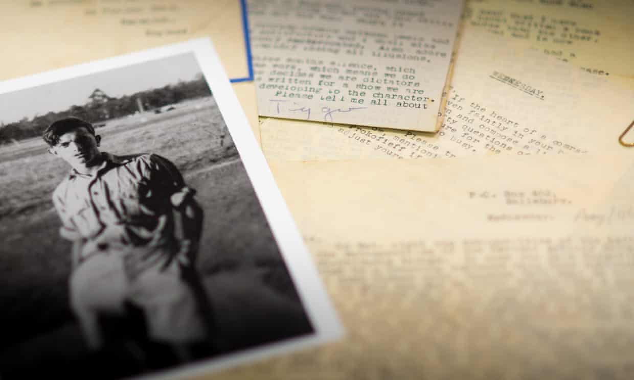 ‘I wish I could take a sledge hammer and smash up this world’ ... Doris Lessing’s letters to ‘Smithie’.