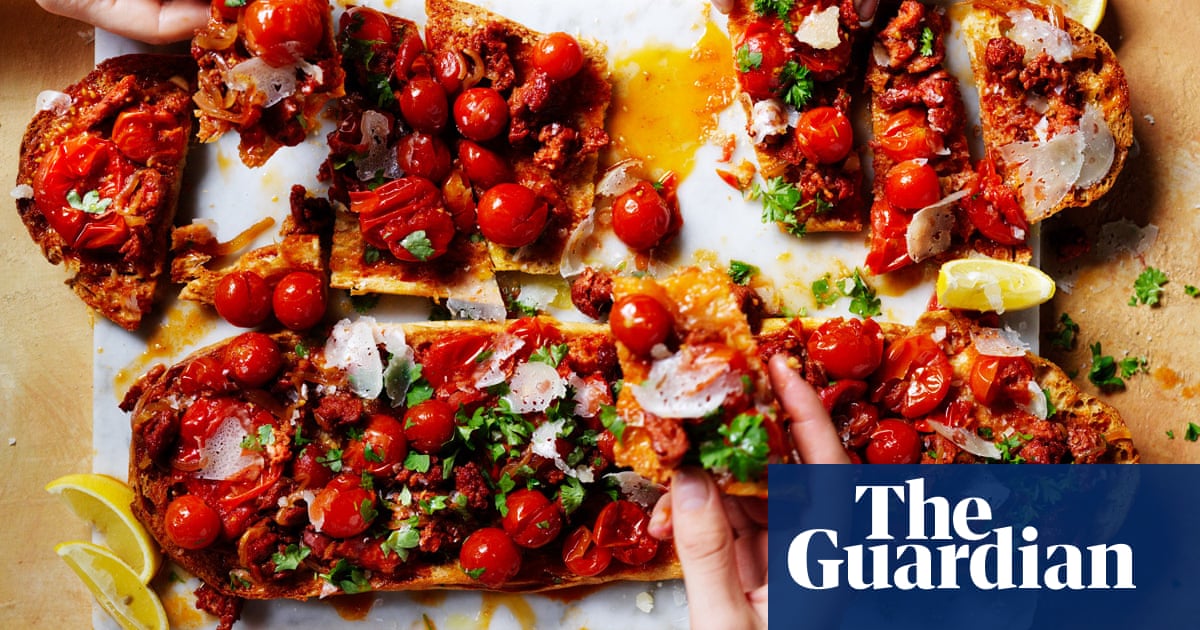 Top-notch tapas: Alice Zaslavsky's recipe for garlicky tomato bread