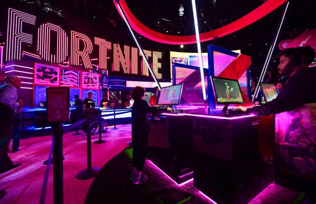 Epic Games accuses Samsung and Google of scheme to block rivals (2 min)