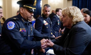 Biden hails ‘key milestone’ in fight against Covid as FDA approves Pfizer vaccine – live | US news Biden hails ‘key milestone’ in fight against Covid as FDA approves Pfizer vaccine – live | US news