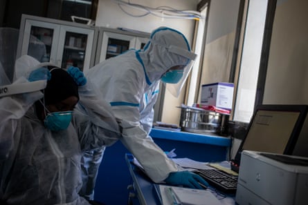 A healthcare worker stores samples in the Covid-19 test department at the De Martini hospital.