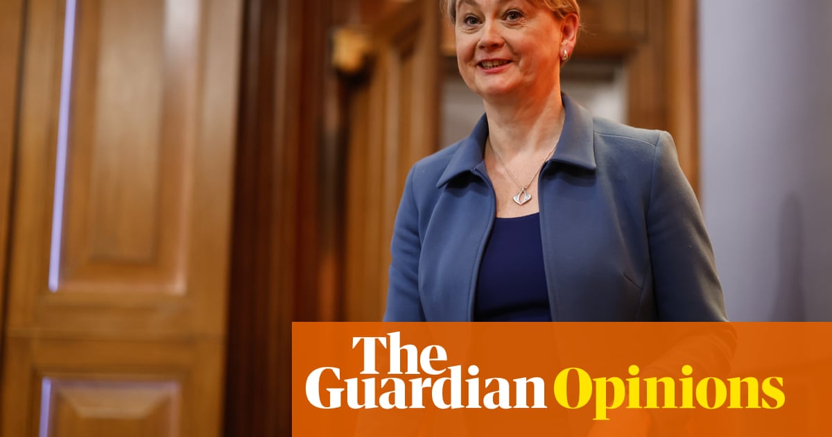 Yvette Cooper left to spin the unspinnable after Starmer's island of strangers' speech | John Crace