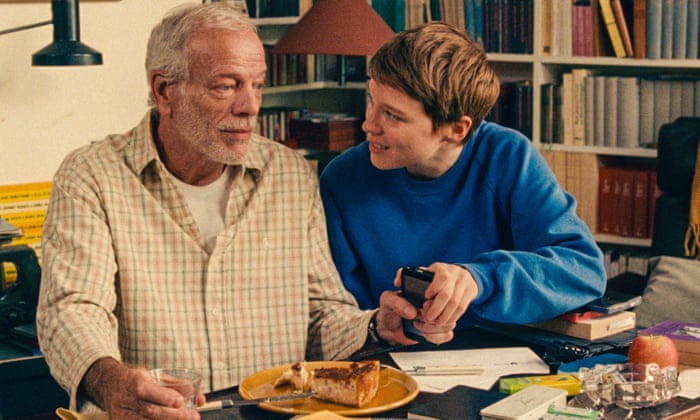 One Fine Morning review – Léa Seydoux sparkles in poignant drama