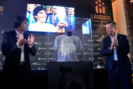 Marcelo Ordas with the Lothar Matthäus and Maradona’s 1986 World Cup final shirt, donated by the former Germany captain.