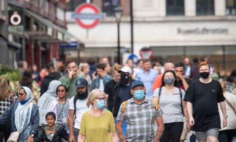 Masked shoppers in London