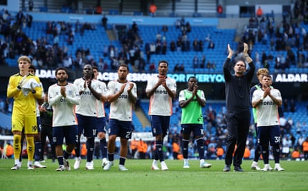 Frank Lampard and the Coventry players applaud the away fans