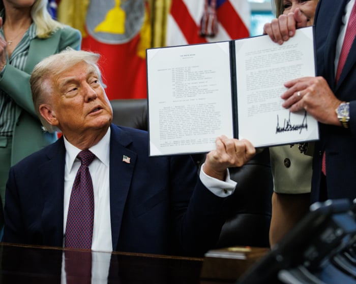 Trump Deploys National Guard to Memphis, Eyes Chicago Next