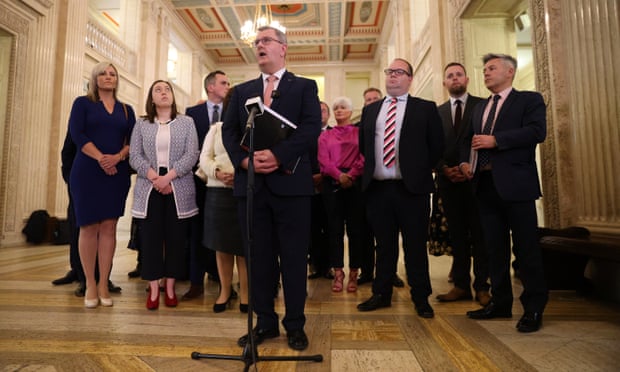 Jeffrey Donaldson with DUP members