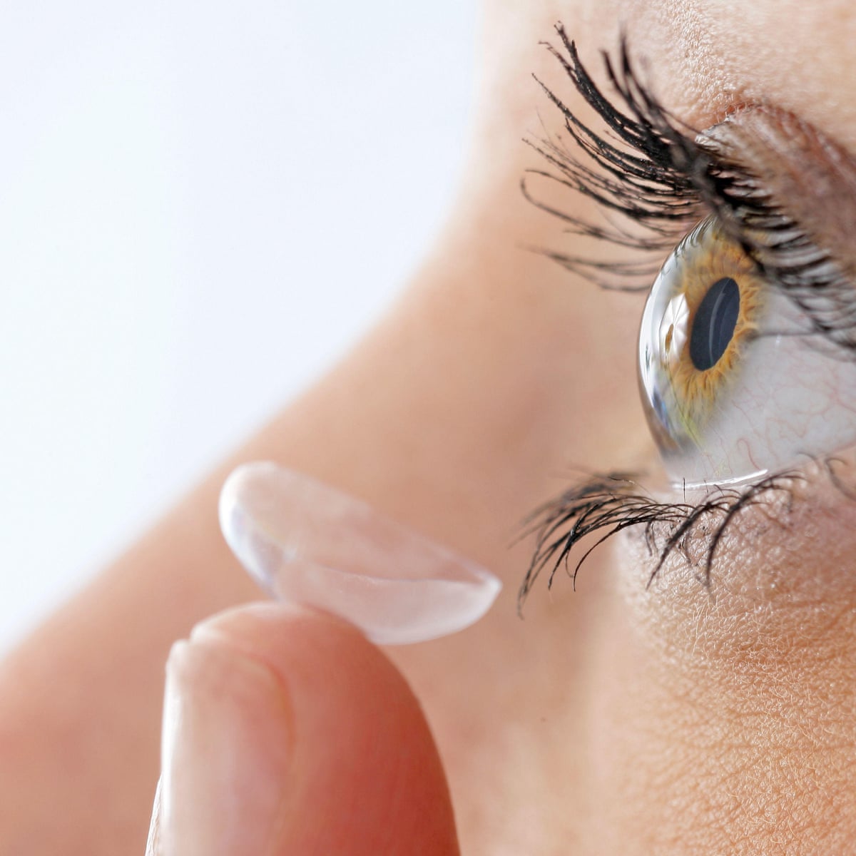 Surgeons Remove 27 Contact Lenses From Woman S Eye Society The Guardian